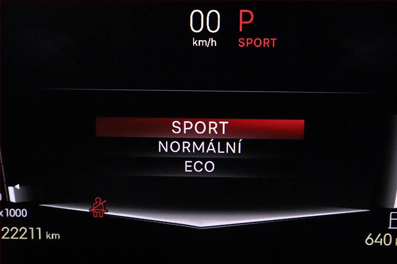 DS Automobiles DS4 (2023) 1.5 BlueHDi - fotka 16 z 19