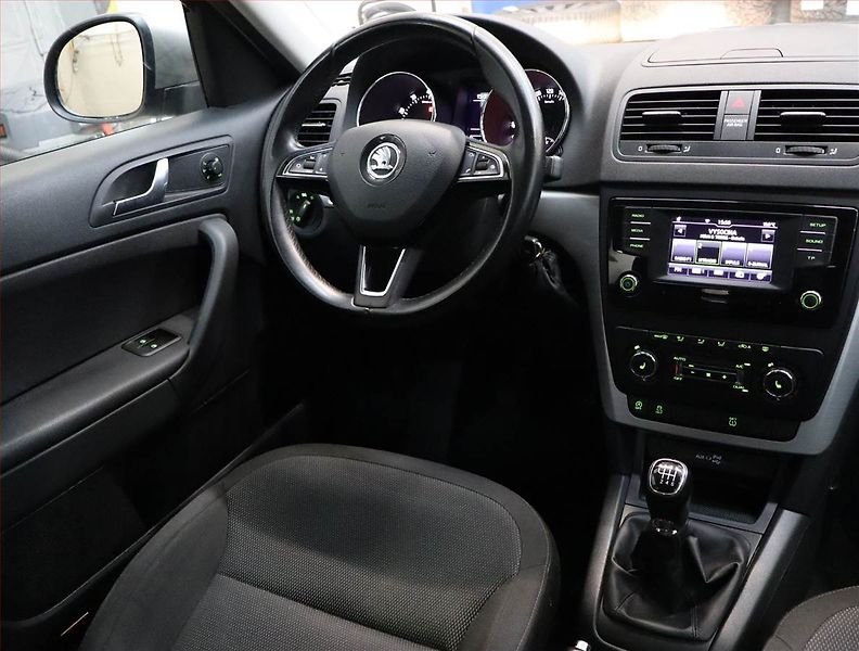 Škoda Yeti (2017) Style 1.4 TSI, ČR,1.maj - fotka 7 z 20