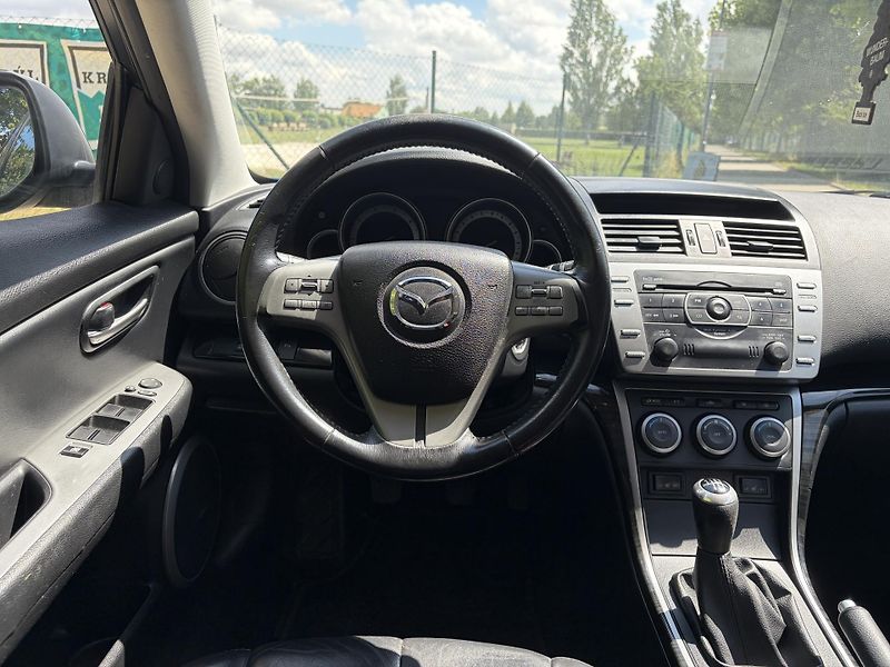 Mazda 6 2.5 Top Sport - fotka 24 z 31