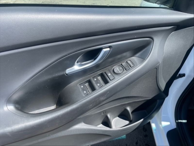 Hyundai i30 1,5 T-GDI Style AT - fotka 11 z 11