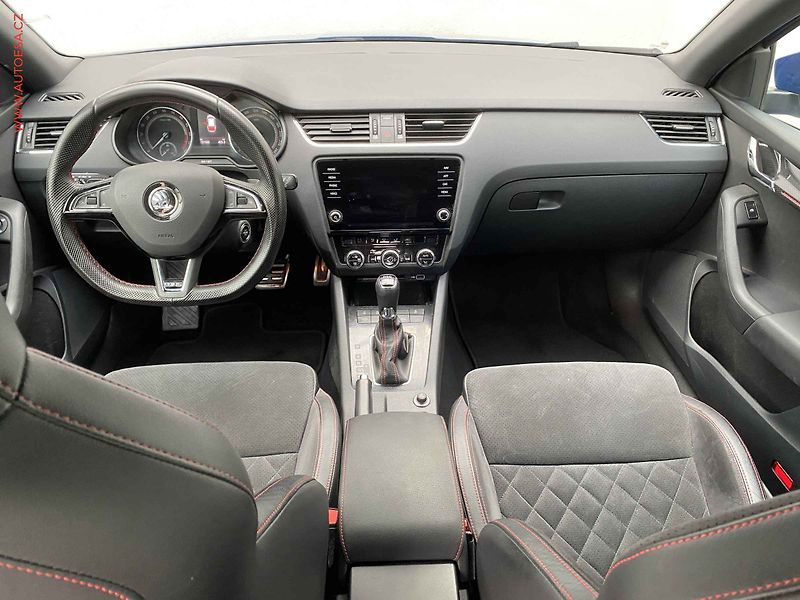 Škoda Octavia (2018) 2.0 TDi 4x4, RS, DSG, LED - fotka 8 z 19