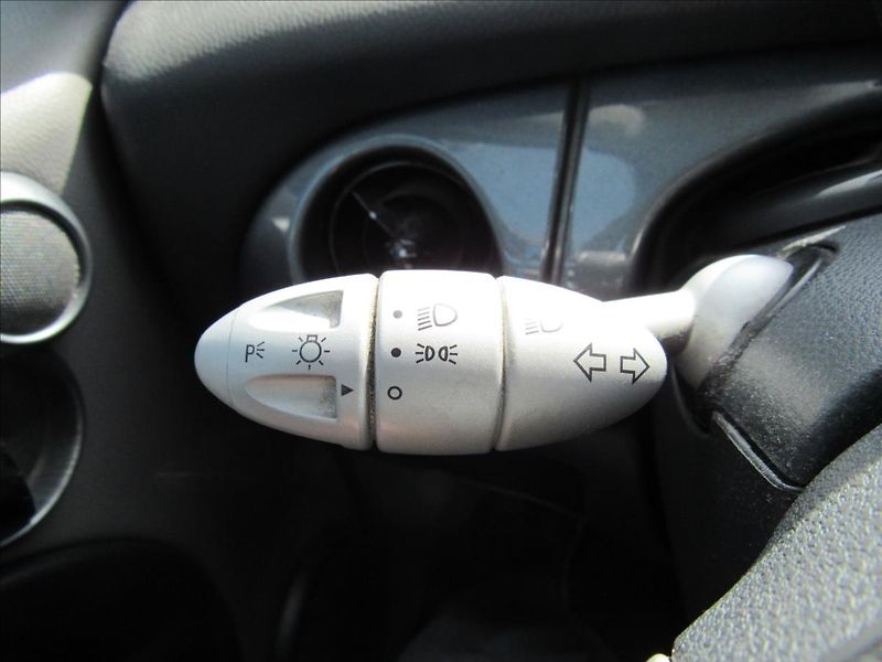 Mini One 1,6 i 66KW - fotka 19 z 24