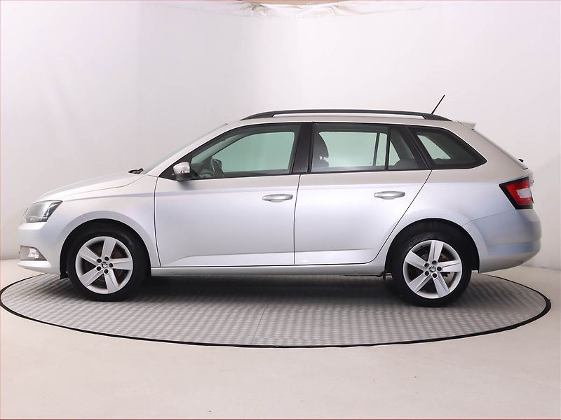 Škoda Fabia (2017) Style 1.0 TSI, Automat - fotka 3 z 22
