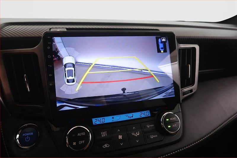 Toyota RAV4 (2017) 2.5 Hybrid - fotka 16 z 21