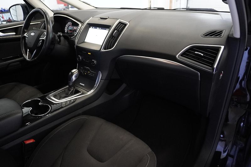 Ford S-MAX 2.0 ECOBOOST,7MÍST,138 000KM! - fotka 22 z 27