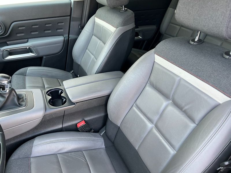 Citroën C5 Aircross (2019) 1.2PT 96kW SHINE - fotka 17 z 40