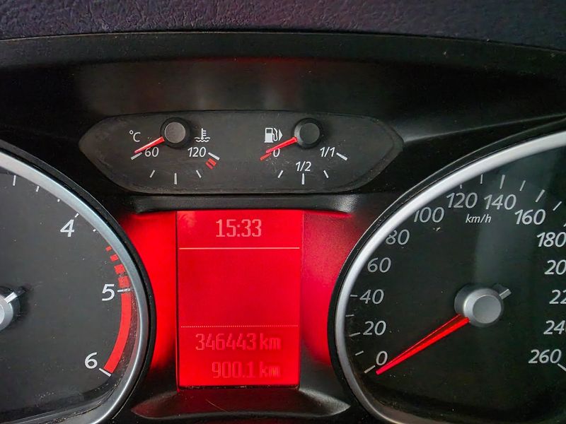 Ford Galaxy (2007) 2.0 TDI 7míst,2sady kol - fotka 9 z 25