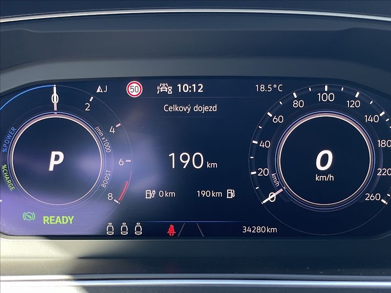 Volkswagen Tiguan 1,4 TSI PHEV DSG R-Line TAŽNÉ - fotka 10 z 25