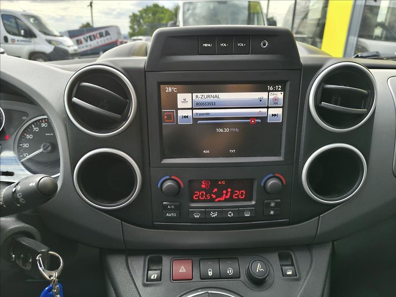 Citroën Berlingo 1,6   1,6 HDi SHINE - fotka 13 z 21