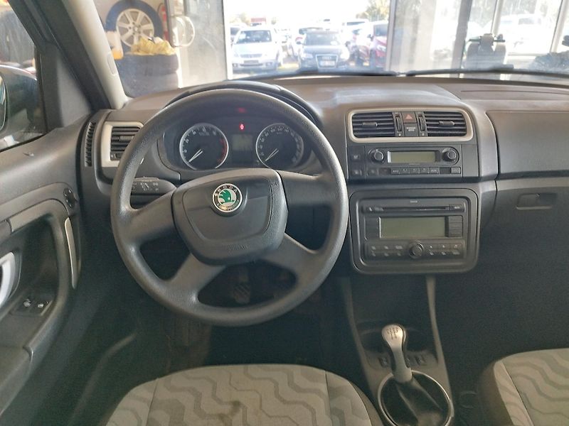 Škoda Roomster (2009) 1.4 63kW,KLIM.,TEMPOMAT - fotka 21 z 34