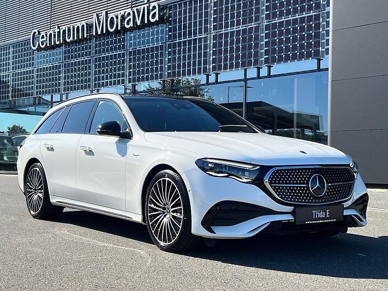 Mercedes-Benz Třídy E (2025) 300 de 4MATIC kombi s EQ - fotografie inzerátu