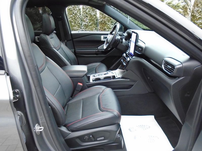Ford Explorer 3,0EcoBoost Plug-in-Hybrid ST - fotka 39 z 50