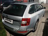 Škoda Octavia (2014) 2.0 TDi, AC, park.čidla - náhled 1