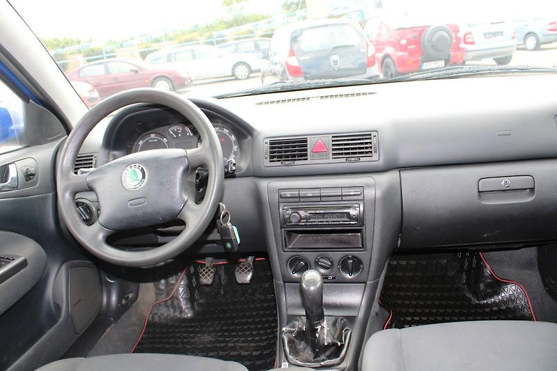 Škoda Octavia (2002) 1.9 TDI KLIMA,EL OKNA,ALU KOLA - fotka 15 z 16
