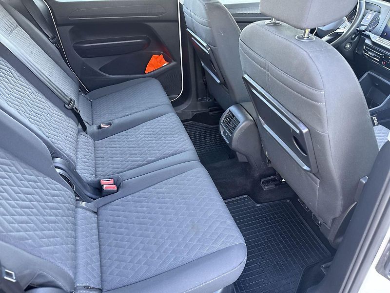 Volkswagen Caddy (2023) 2.0 TDI Life - fotka 10 z 32