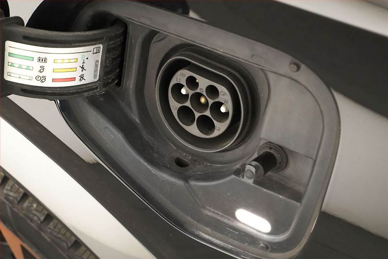 Cupra Formentor (2024) 1.4 e-Hybrid VZ - fotka 19 z 20