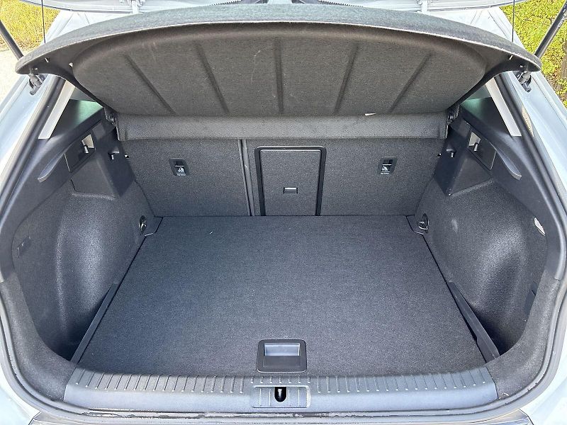 Cupra Formentor (2024) 1.5 TSI DSG - fotka 29 z 30
