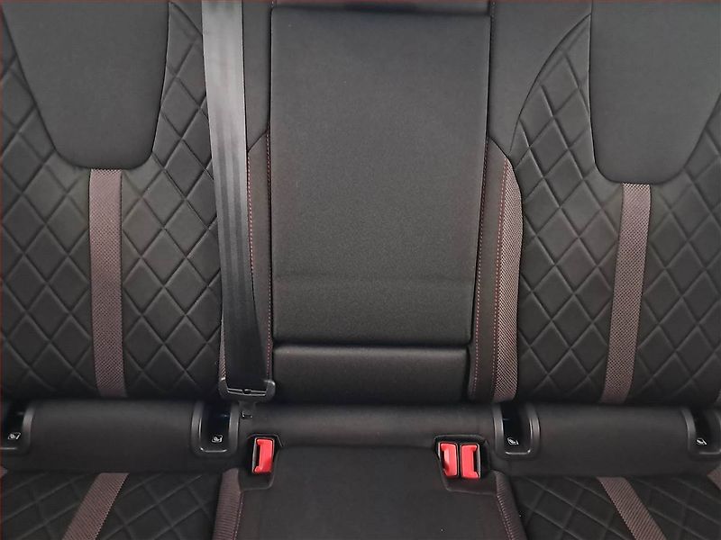 Škoda Octavia (2025) RS 2.0 TSI, RS, Navigace - fotka 10 z 23