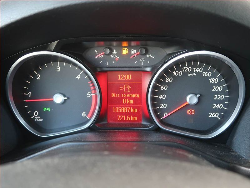 Ford Mondeo (2011) Trend 1.6 TDCi, Tempomat - fotka 11 z 14