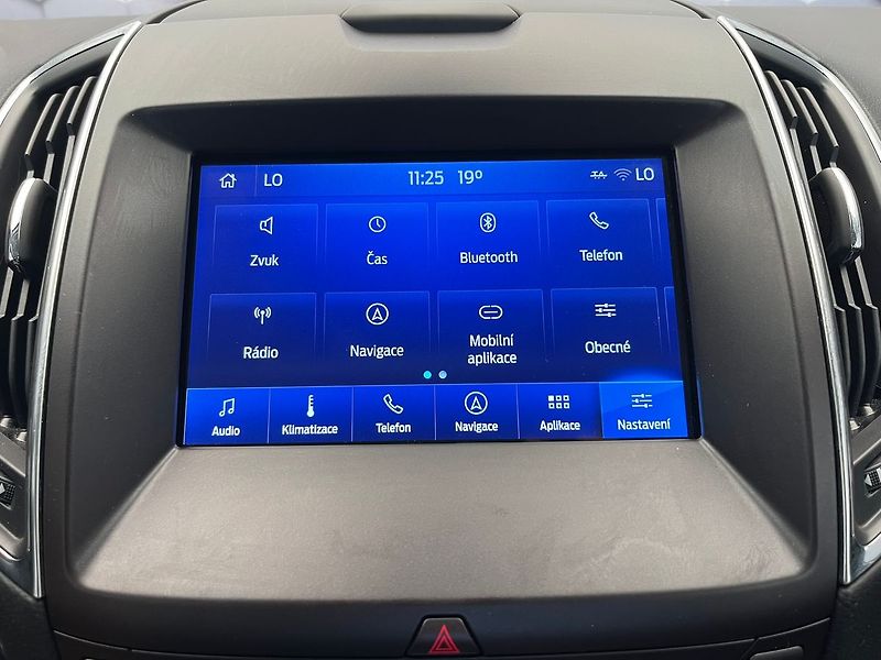 Ford Galaxy 2.0 EcoBlue Titanium 140 kW - fotka 21 z 50