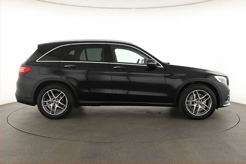 Mercedes-Benz GLC (2017) Avantgarde 250 d 4MATIC - fotka 6 z 23