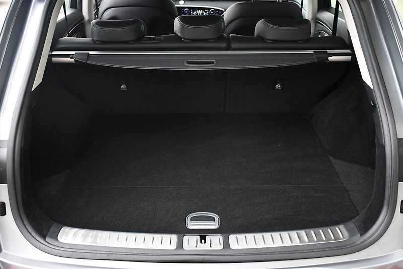 Genesis GV70 2.5T AWD AT8 LUXURY LINE - fotka 40 z 46