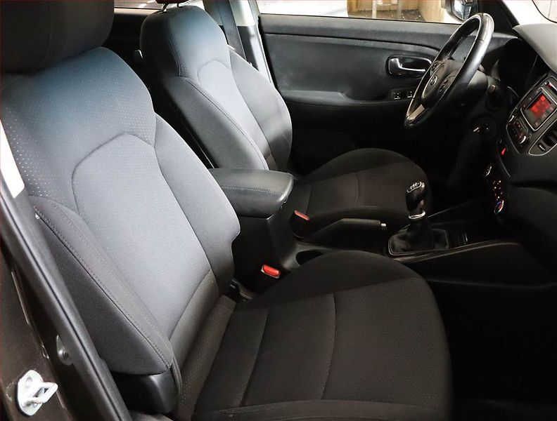 Kia Carens (2013) 1.6 GDI, ČR,1.maj, Serv.kniha - fotka 9 z 17