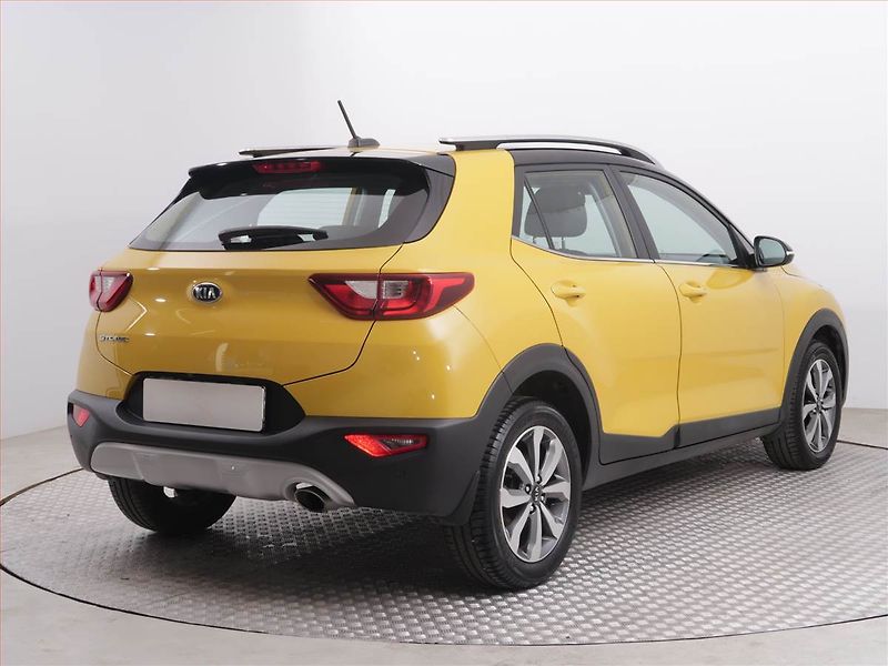 Kia Stonic (2021) Exclusive 1.2 DPI, Serv.kniha - fotka 5 z 19