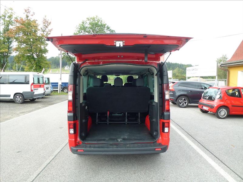 Opel Vivaro 1,6 CDTI 6rych,L2,8míst  Odpoč - fotka 15 z 47