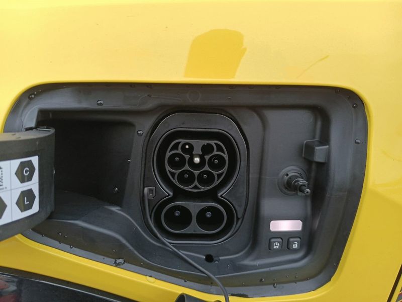Renault 5 E-TECH (2026) iconic cinq 150 k comfort rang - fotka 20 z 20