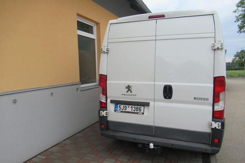 Peugeot Boxer 2.2 HDi KLIMA TAŽNÉ 2.5t - fotka 5 z 21