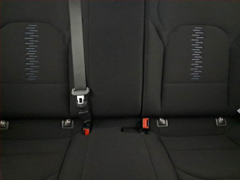 Hyundai i30 (2018) 1.4 T-GDI, ČR,1.maj - fotka 10 z 16