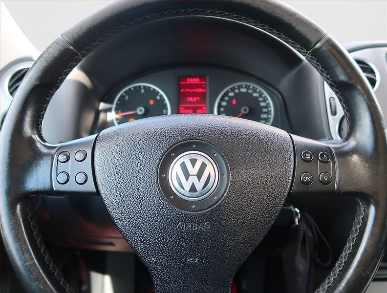 Volkswagen Tiguan (2008) 2.0 TDI, 4X4, Navi, Tempomat - fotka 15 z 23