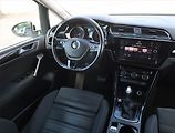 Volkswagen Touran (2017) Highline 1.8 TSI, Automat - náhled 7
