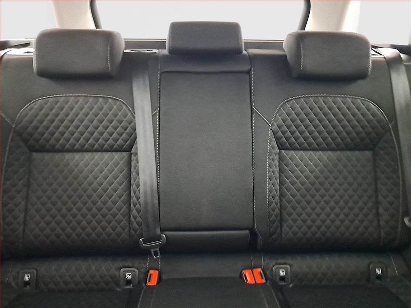 Škoda Superb (2016) 2.0 TDI, Navi, Bi-Xenony - fotka 10 z 18
