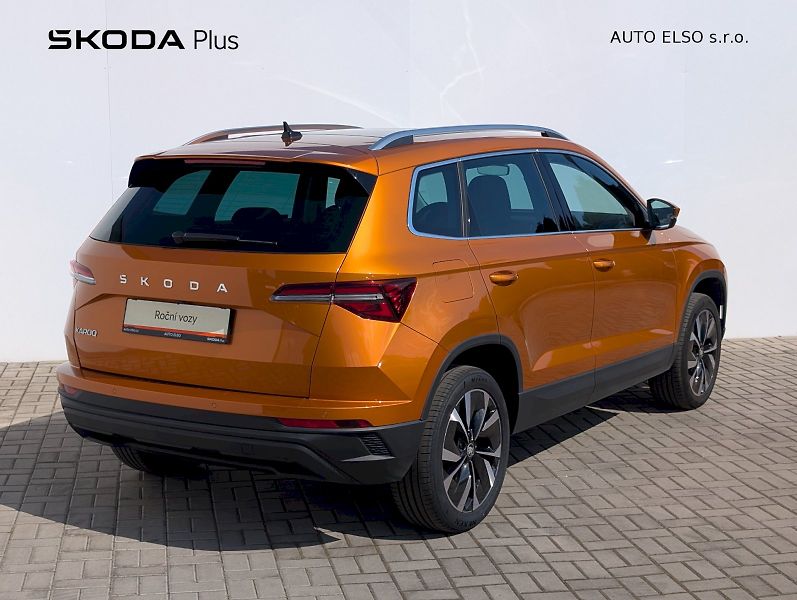 Škoda Karoq (2025) 1,5 TSI / 110 kW Top Selection - fotka 2 z 30
