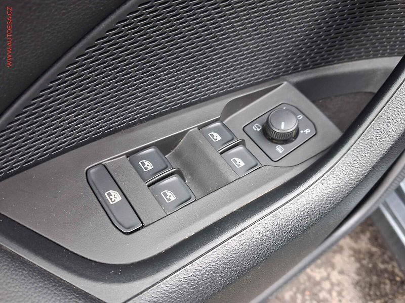 Škoda Octavia (2021) 2.0 TDi, ČR, Ambition, TZ - fotka 13 z 17