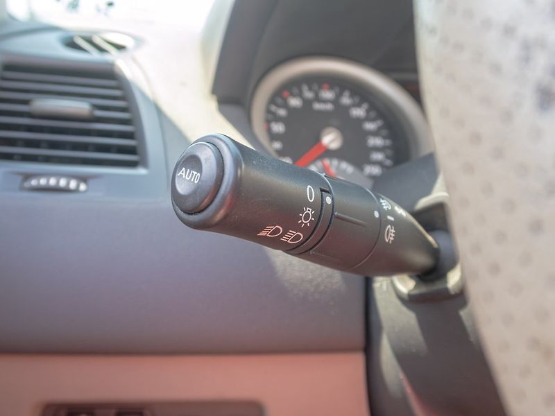 Renault Mégane (2005) 1.6i 16V 83KW – WINDSCHOTT - fotka 13 z 38