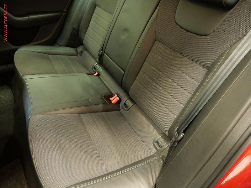 Škoda Octavia (2015) 2.0 TDi, Elegance, TZ - fotka 10 z 22