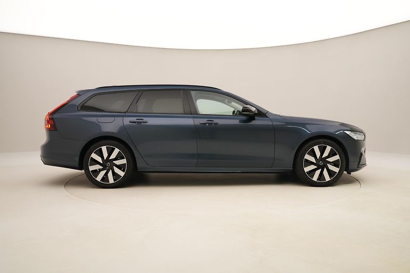 Volvo V90 T8 AWD RECHARGE DARK PLUS AUT - fotka 13 z 65