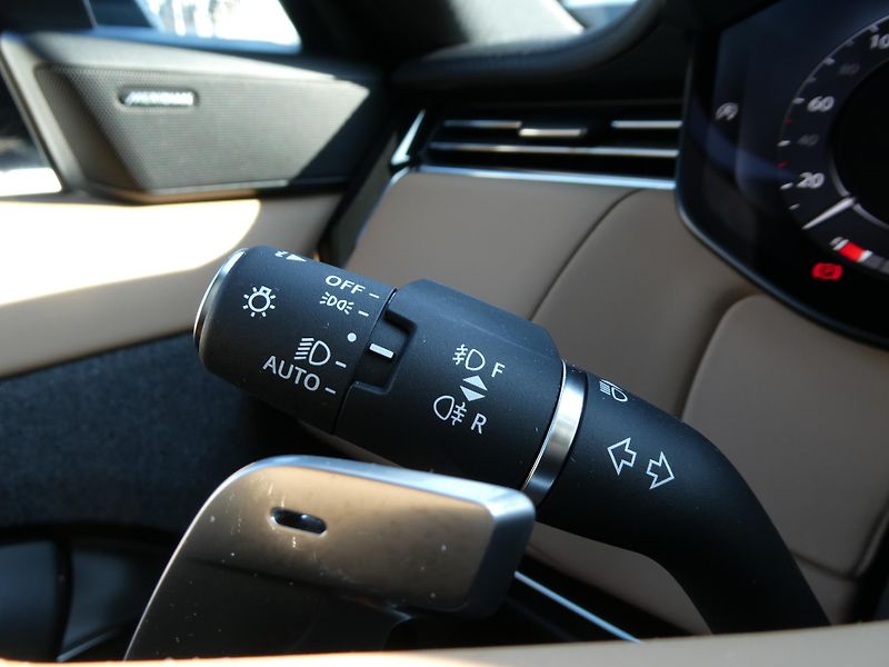 Land Rover Range Rover Sport (2026) 3,0 Dynamic SE D250 - fotka 20 z 37