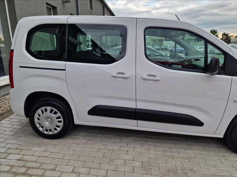 Opel Combo 1.5 Cdti Edition Plus,ČR - fotka 41 z 50