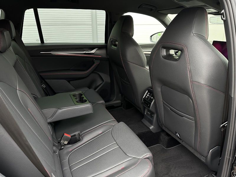 Škoda Kodiaq RS DSG 4x4 265PS Matrix-LED He - fotka 35 z 36