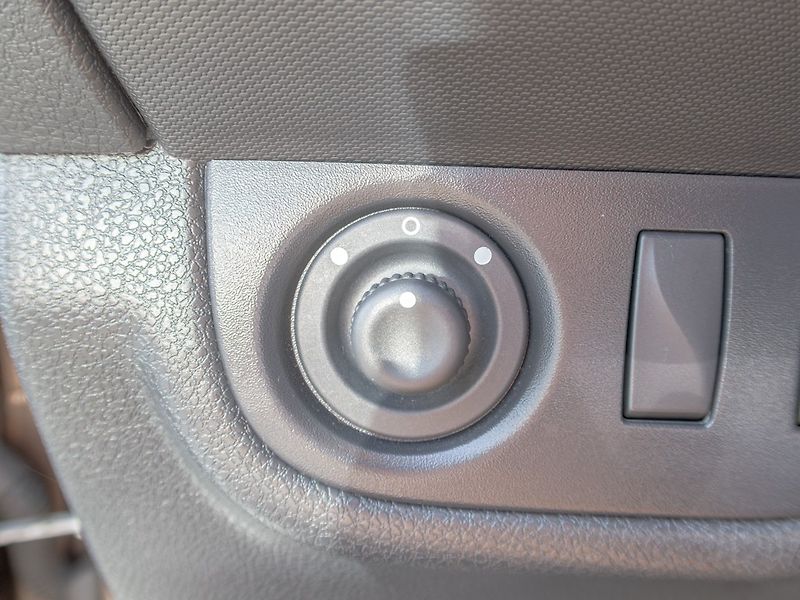 Dacia Logan (2020) ČR 1.0SCe 54KW – MCV - fotka 16 z 39