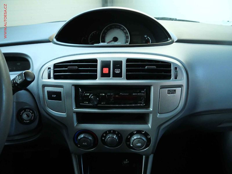 Hyundai Matrix (2008) 1.5 CRDi, ČR, AC - fotka 14 z 18