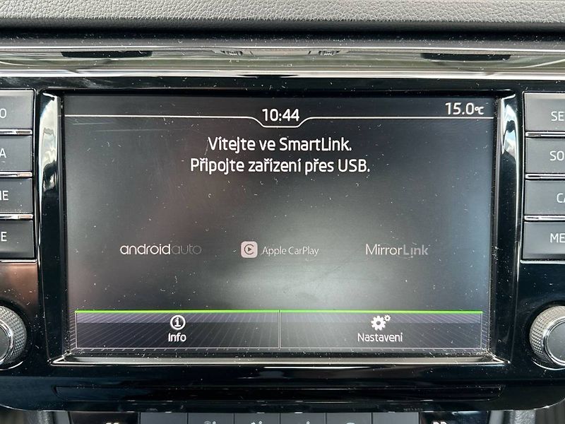 Škoda Superb (2017) 2.0 TDI Active - fotka 18 z 23