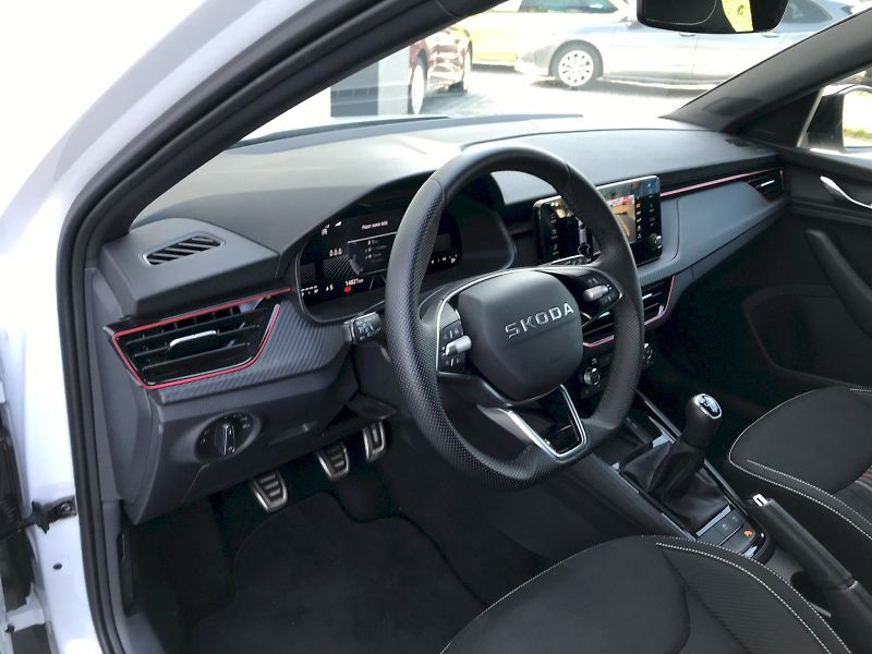 Škoda Scala (2025) MC TSI 85/1.0 M6F - fotka 12 z 26