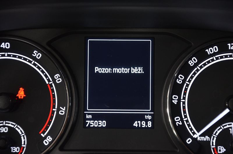 Škoda Fabia (2022) 1.0 TSI 81 Style 5d - fotka 13 z 17