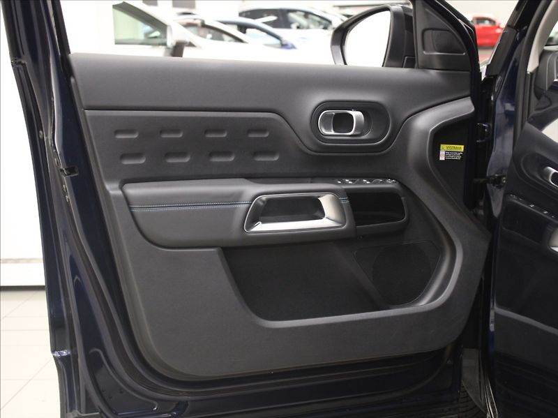 Citroën C5 Aircross 1,2 PT 96kW AT Shine PANO.ČR - fotka 18 z 27