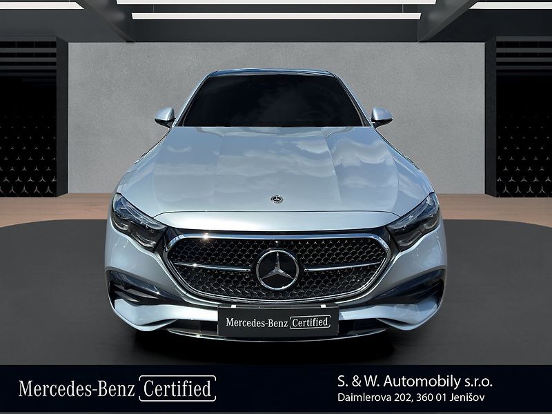 Mercedes-Benz Třídy E E 220 d 4MATIC AMG - fotka 2 z 28